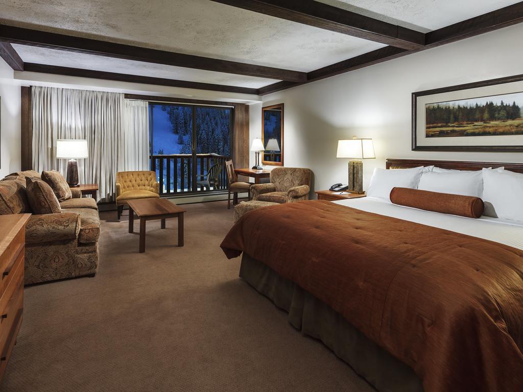 Alta'S Rustler Lodge Екстериор снимка