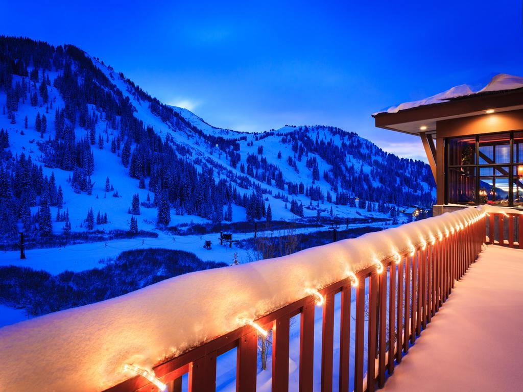 Alta'S Rustler Lodge Екстериор снимка
