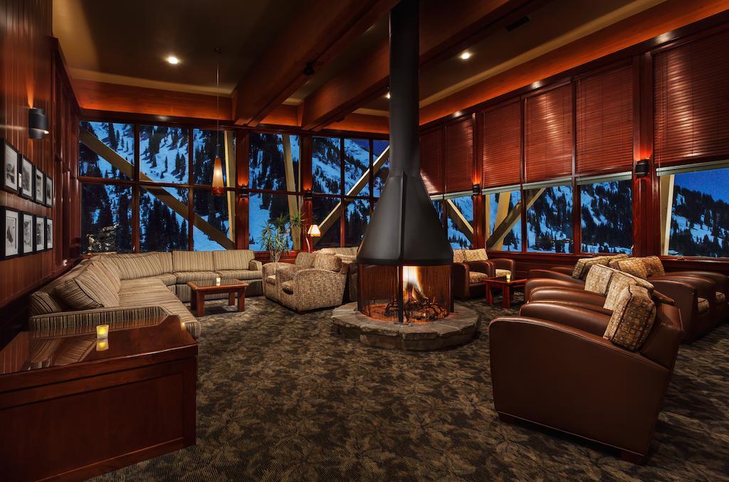 Alta'S Rustler Lodge Екстериор снимка