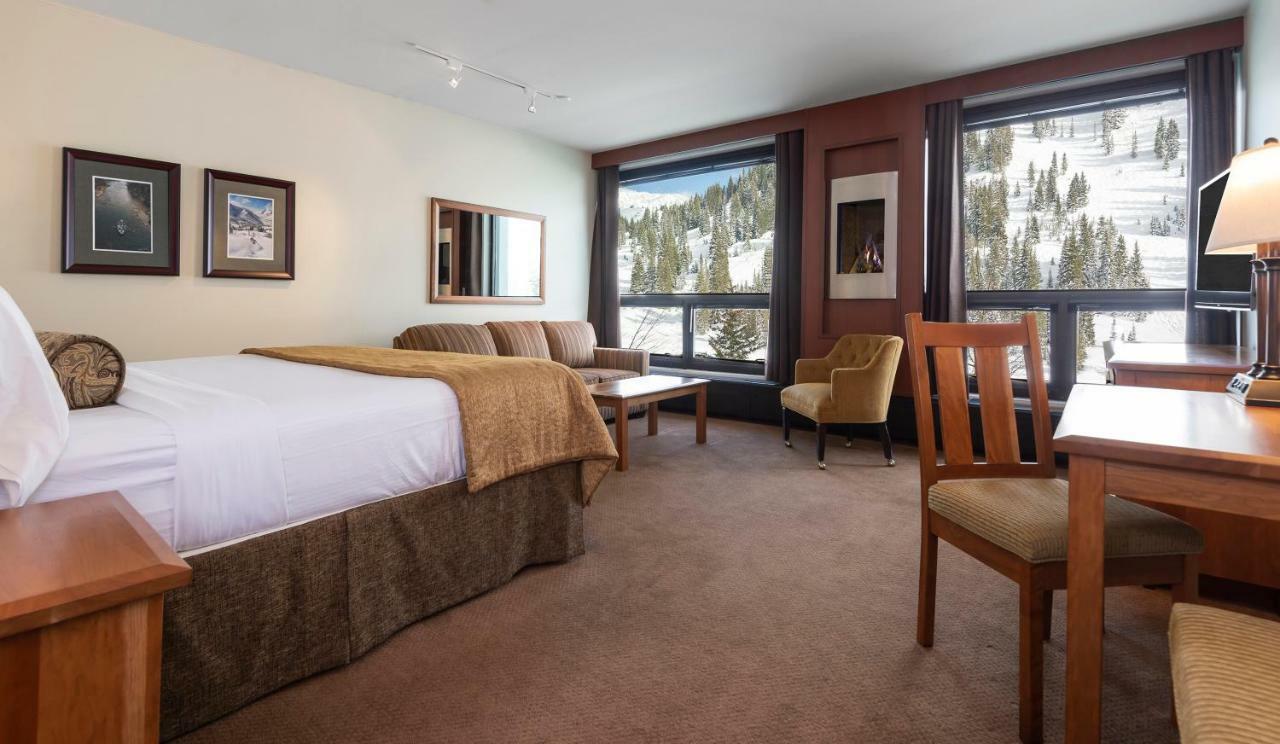 Alta'S Rustler Lodge Екстериор снимка