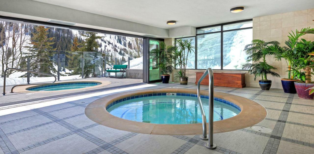 Alta'S Rustler Lodge Екстериор снимка